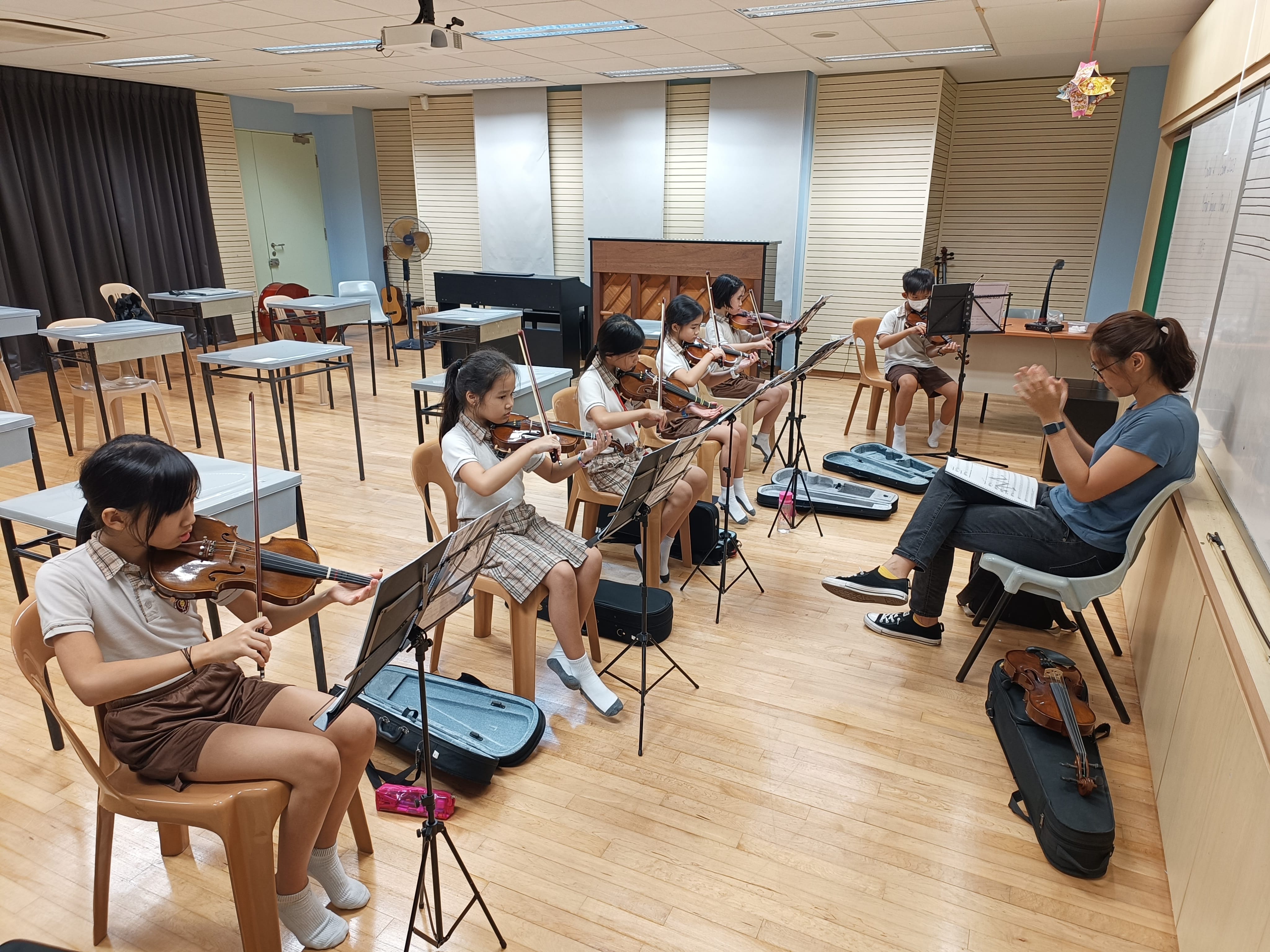 Beginner Team members practicing
